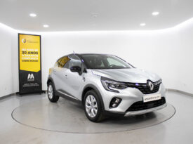 RENAULT Captur 1.0 TCe Intens