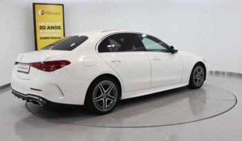 MERCEDES-BENZ C 300d AMG Line completo