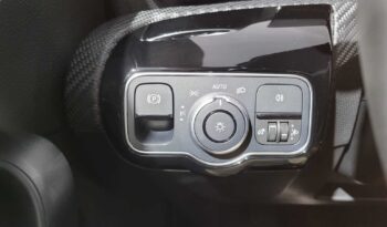 MERCEDES-BENZ A180d completo