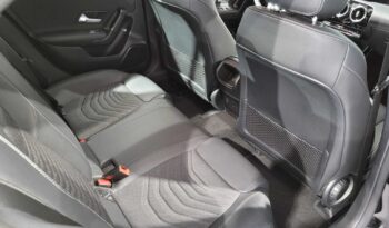 MERCEDES-BENZ A180d completo