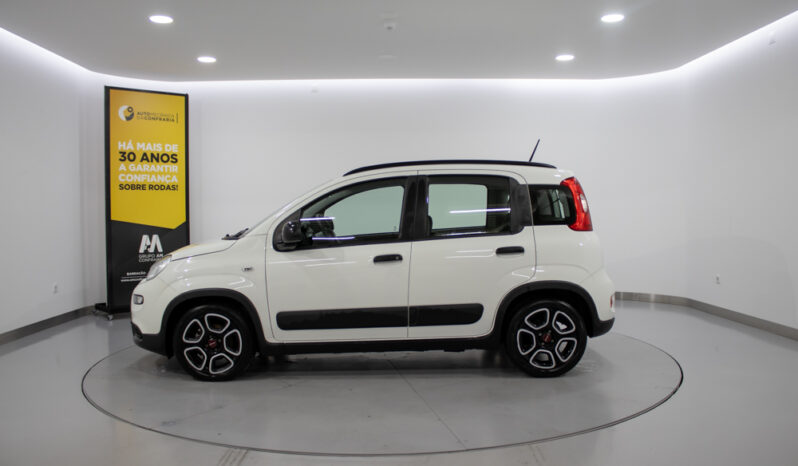 FIAT Panda 1.0 Hybrid City Life completo