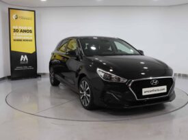 HYUNDAI i30 1.6 CRDI Style plus