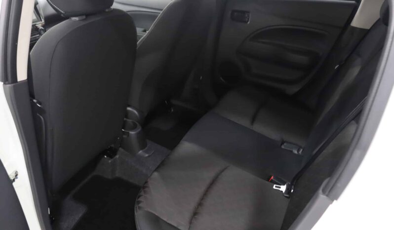 MITSUBISHI Space Star 1.2 MT Connect Edition completo