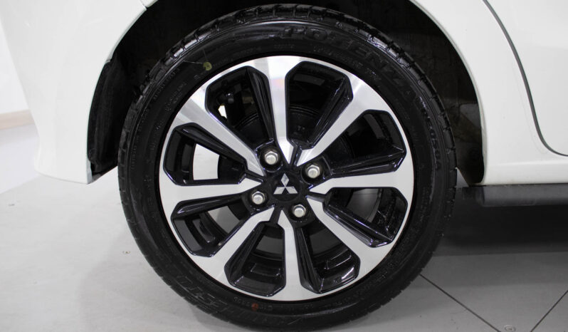 MITSUBISHI Space Star 1.2 MPI Connect Edition completo