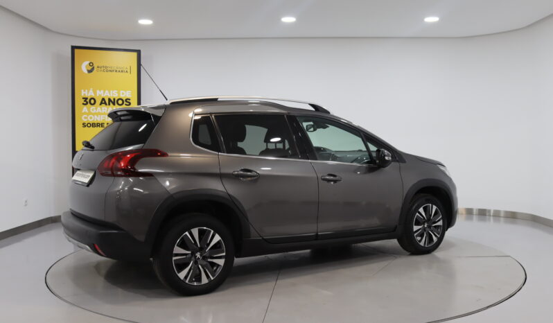 PEUGEOT 2008 1.6 BlueHDI Allure completo