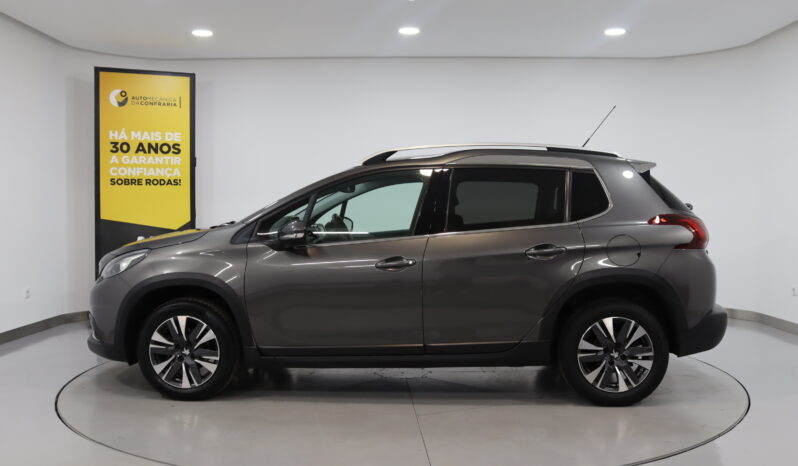 PEUGEOT 2008 1.6 BlueHDI Allure completo