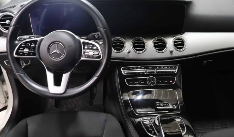 MERCEDES-BENZ E Station 300 DE AVANTGARDE completo