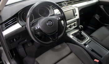 VOLKSWAGEN Passat Variant 1.6 TDI Confortline completo