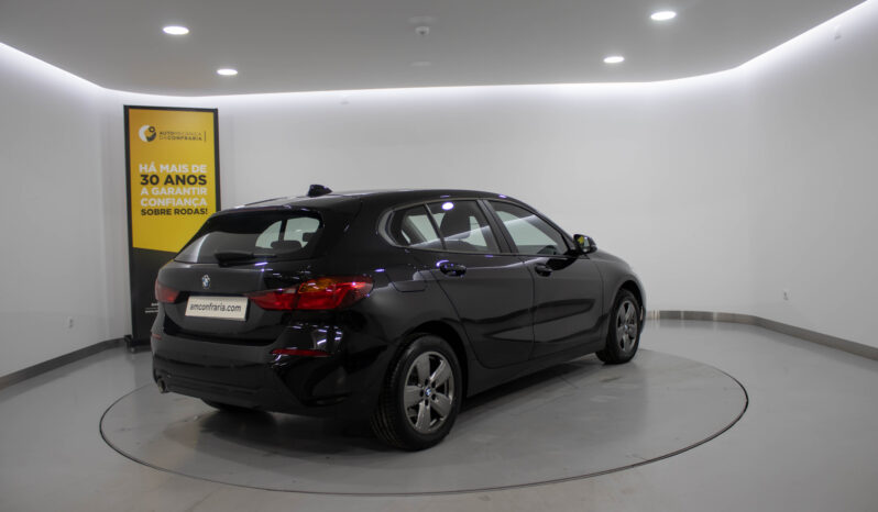 BMW 116d Advantage completo