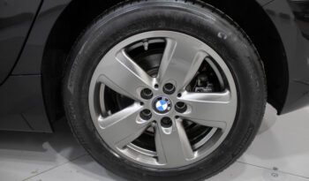 BMW 116d Advantage completo