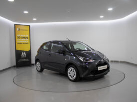 TOYOTA Aygo 1.0 X-Play+X-Touch