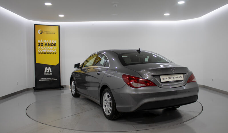 MERCEDES-BENZ CLA 180 CDi Urban completo