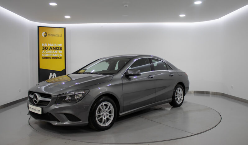 MERCEDES-BENZ CLA 180 CDi Urban completo