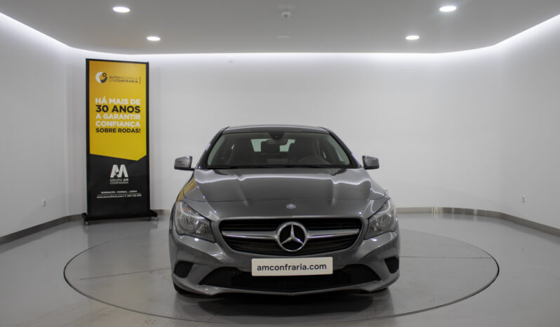 MERCEDES-BENZ CLA 180 CDi Urban completo