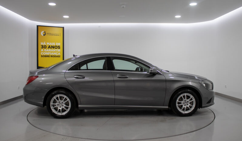 MERCEDES-BENZ CLA 180 CDi Urban completo