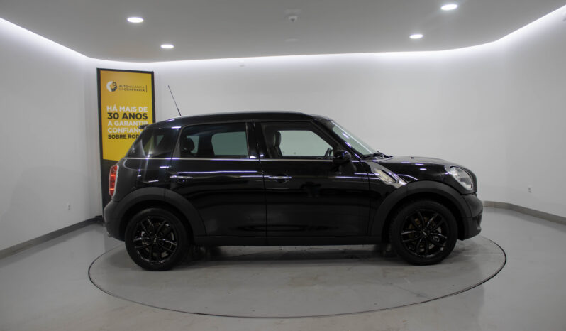 MINI Countryman Cooper D completo