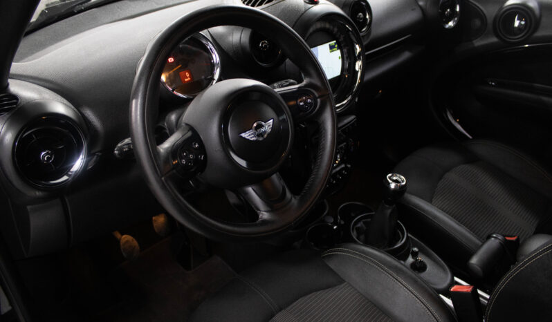 MINI Countryman Cooper D completo