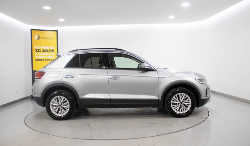 VOLKSWAGEN T-Roc 1.0 TSi Life completo