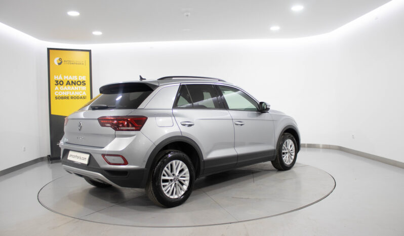 VOLKSWAGEN T-Roc 1.0 TSi Life completo