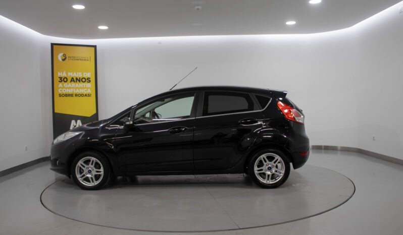 FORD Fiesta 1.0 Ti-VCT Titanium completo