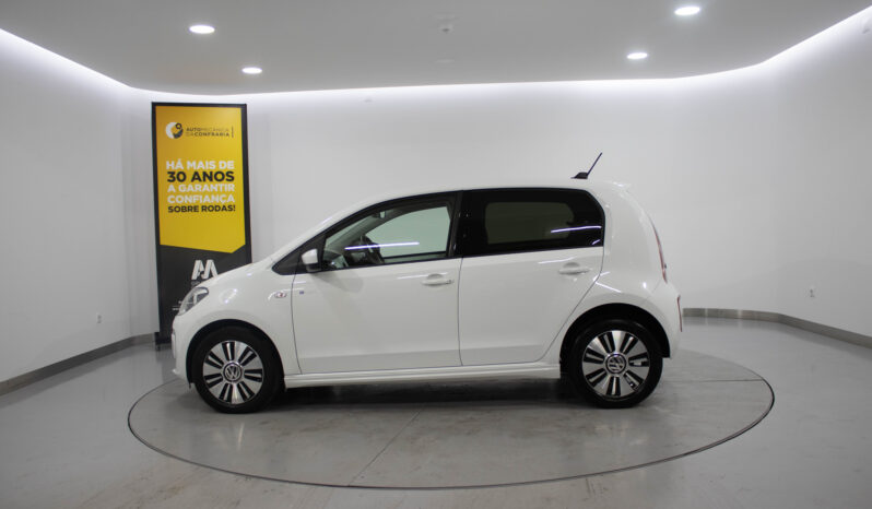 VOLKSWAGEN	 e-Up! completo