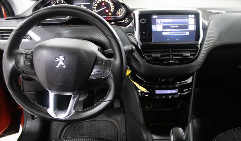 PEUGEOT 208 1.2 PureTech Allure completo