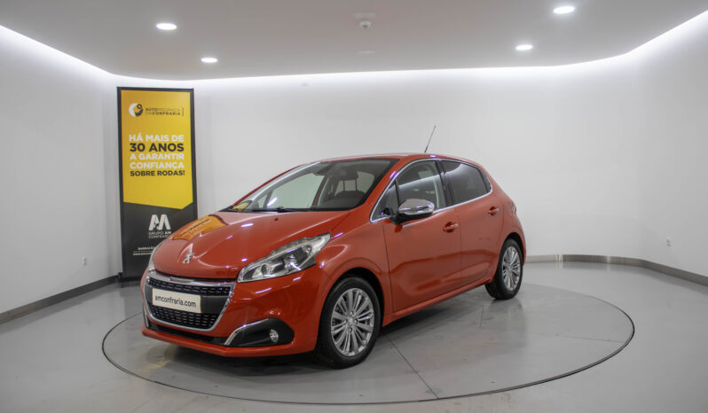 PEUGEOT 208 1.2 PureTech Allure completo