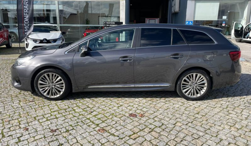 TOYOTA Avensis SW 2.0 D-4D Premium completo