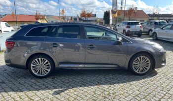 TOYOTA Avensis SW 2.0 D-4D Premium completo