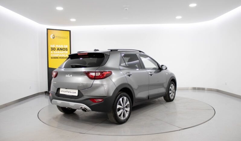 KIA Stonic VP 1.2 Dynamiq completo