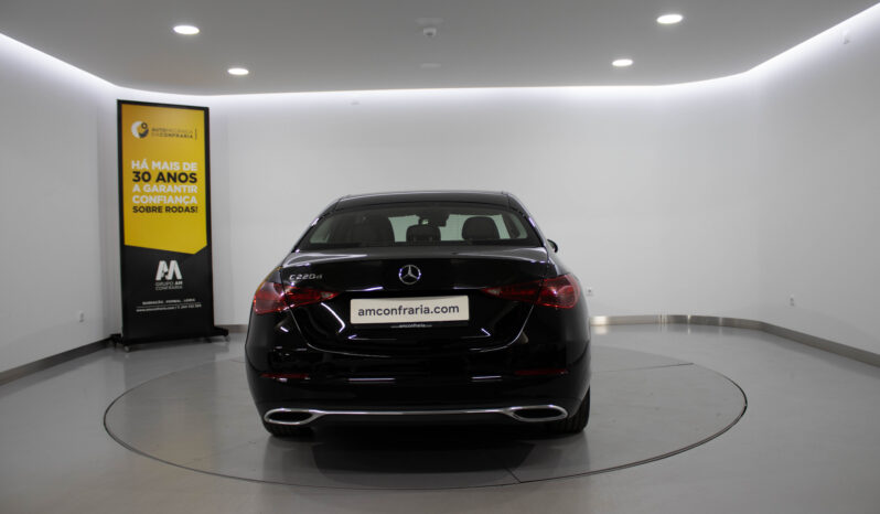 MERCEDES-BENZ C 220d Avantgarde completo