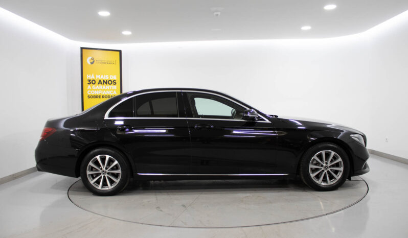 MERCEDES-BENZ E 220 d 9G-TRONIC Avantgarde completo