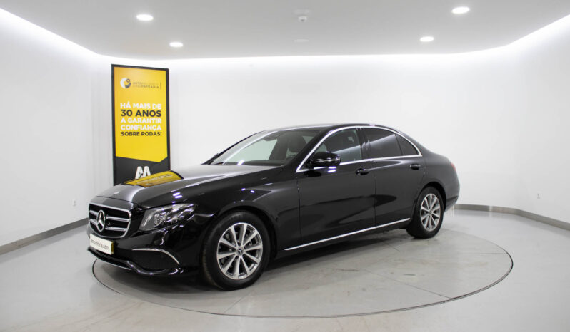 MERCEDES-BENZ E 220 d 9G-TRONIC Avantgarde completo