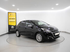 PEUGEOT 208 1.2 PureTech Style