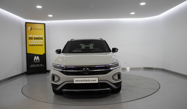 VOLKWAGEN T-Roc 1.5 TSi Black Style completo