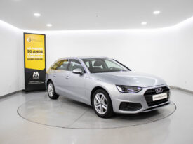 AUDI A4 Avant 30 TDI S Tronic FE