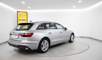 AUDI A4 Avant 30 TDI S Tronic FE completo