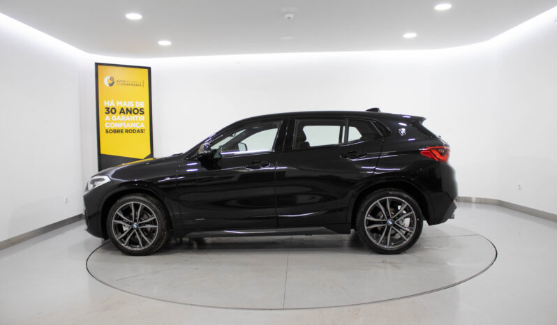 BMW X2 18i SDrive Auto Pack M completo