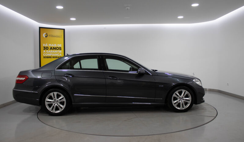 MERCEDES-BENZ E 250 CDi Avantgarde completo