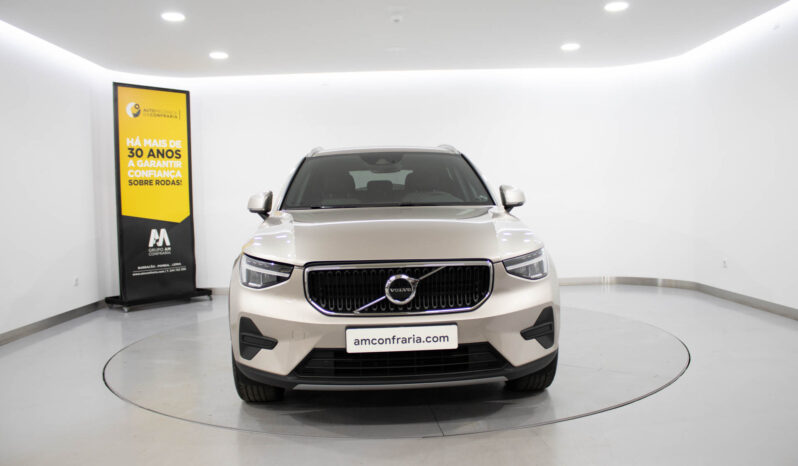 VOLVO XC40 T2 Core Auto completo