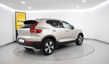 VOLVO XC40 T2 Core Auto completo