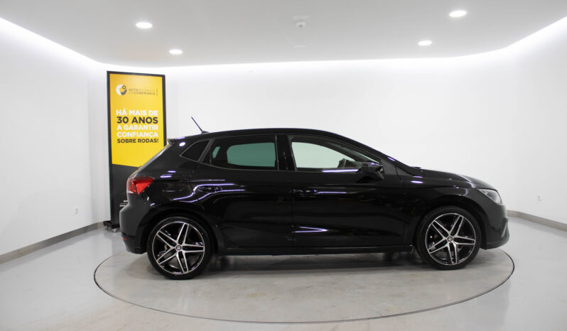 SEAT Ibiza 1.0 TSi FR completo