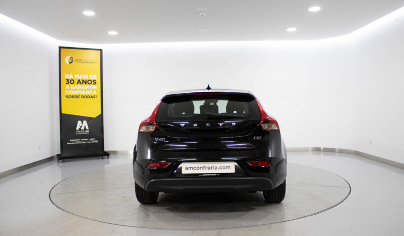 VOLVO V40 1.6 D2 Momentum completo