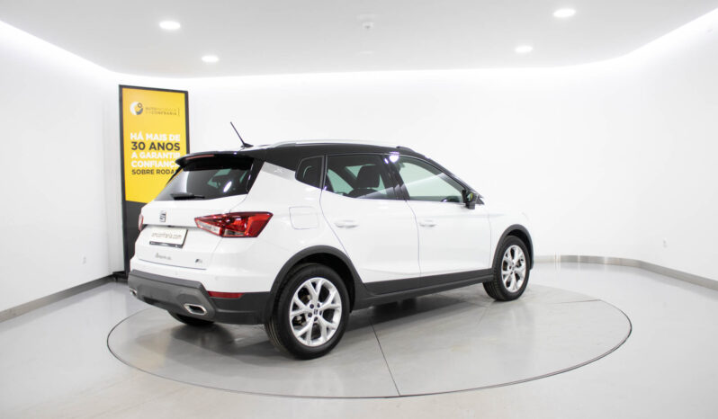 SEAT Arona 1.0 TSi FR completo