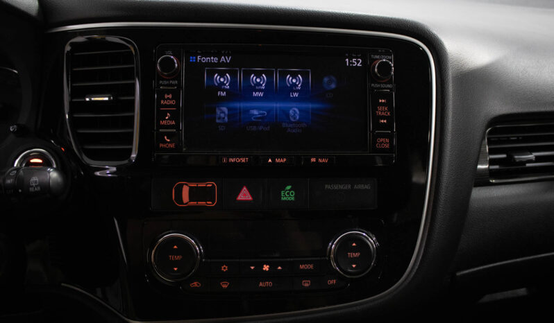 MITSUBISHI Outlander 2.2 DI-D Instyle Navi completo