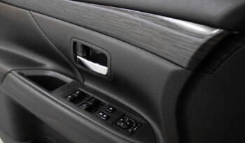 MITSUBISHI Outlander 2.2 DI-D Instyle Navi completo