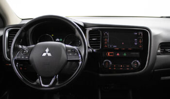 MITSUBISHI Outlander 2.2 DI-D Instyle Navi completo