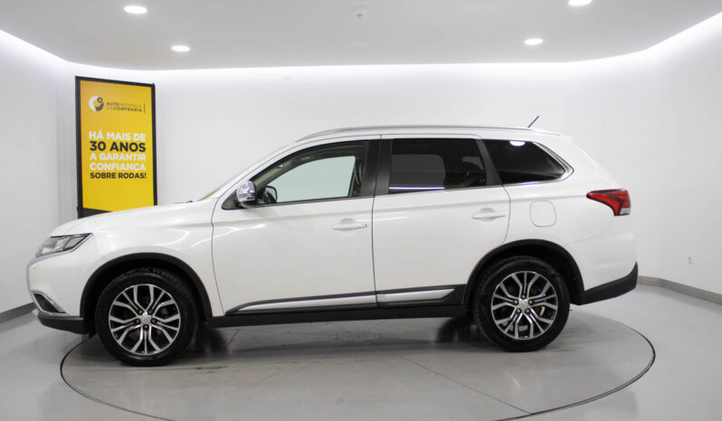 MITSUBISHI Outlander 2.2 DI-D Instyle Navi completo