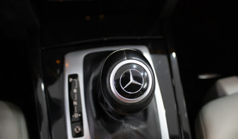 MERCEDES-BENZ E 250 CDi Avantgarde BlueEfficiency Auto completo