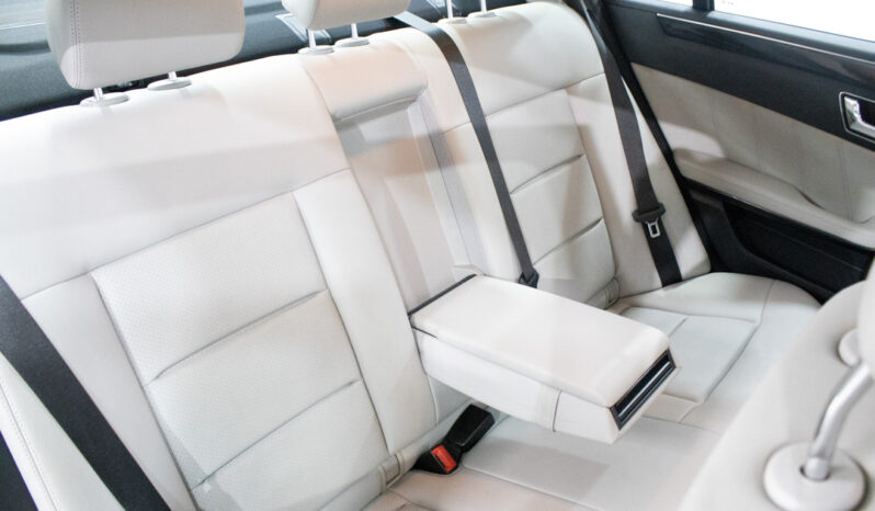 MERCEDES-BENZ E 250 CDi Avantgarde BlueEfficiency Auto completo